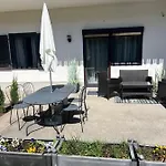 Stylische Gartenwohnung Mit Bergblick דירה Smihel nad Pliberkom