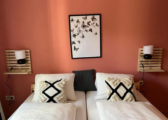 Stylische Gartenwohnung Mit Bergblick Smihel nad Pliberkom